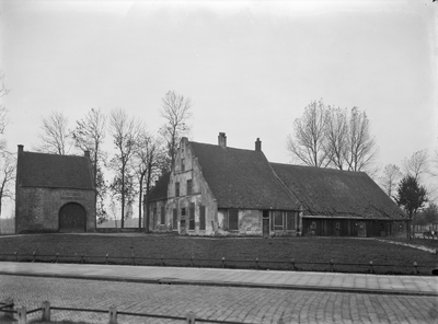 41227 Gezicht op het gebouwencomplex van het voormalige Kartuizerklooster Nieuwlicht (Laan van Chartroise) te Utrecht.